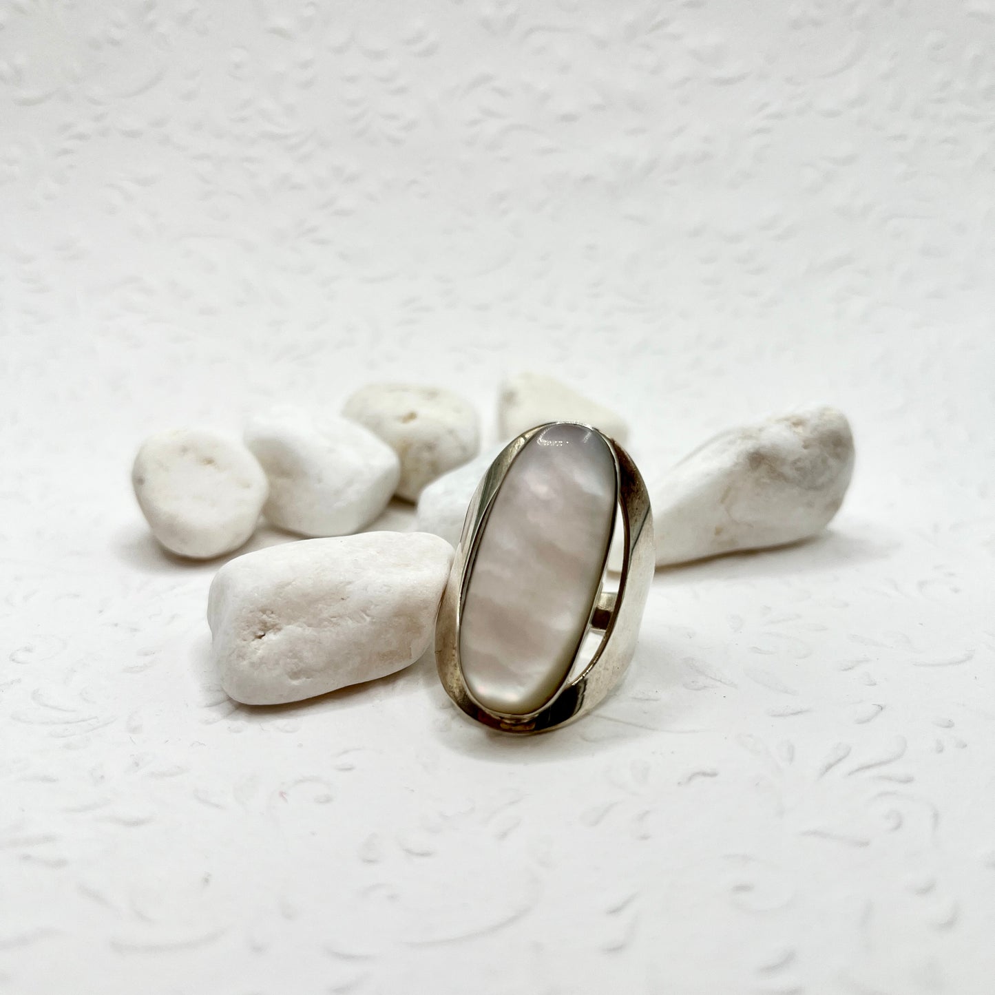 Gyöngyház köves ezüst gyűrű