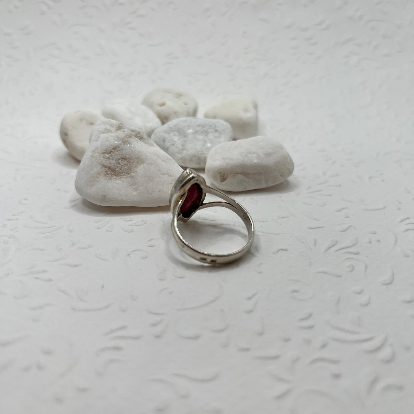 Rubin köves ezüst gyűrű